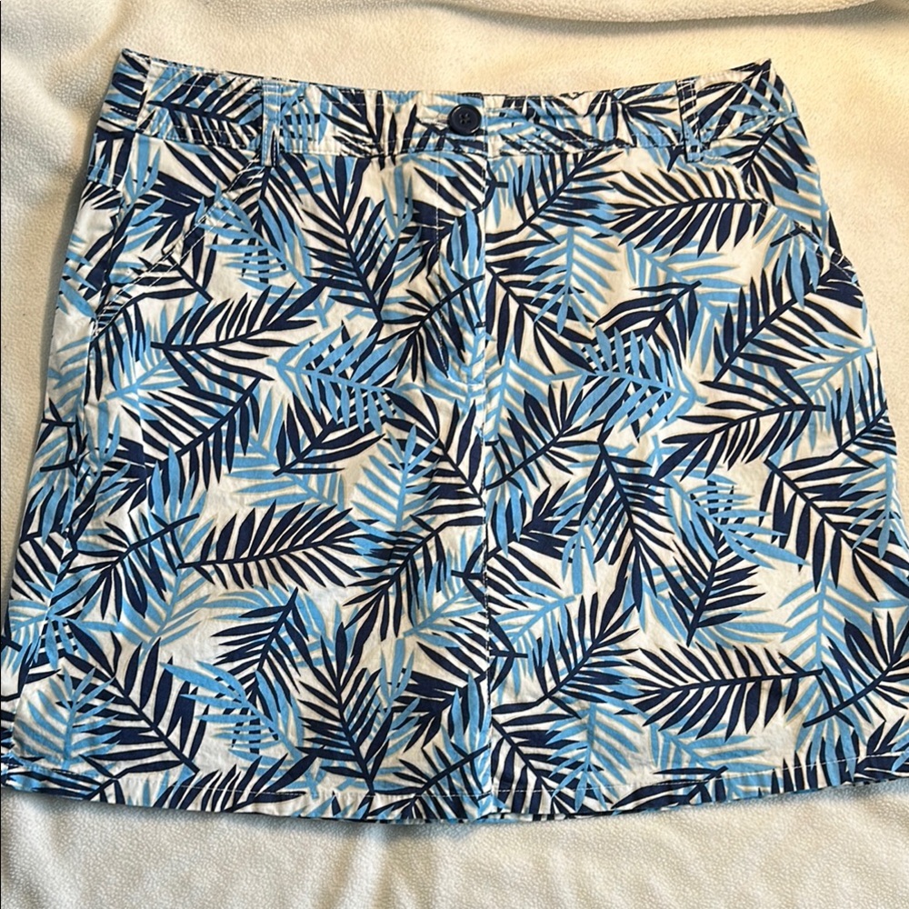 White Stag Palm Leaf Patterned Skort in Blue and White Size 8